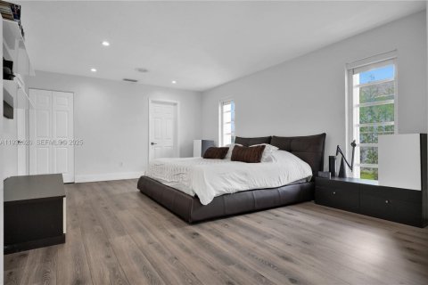 Villa ou maison à louer à Miami, Floride: 4 chambres, 279.26 m2 № 1992757 - photo 23