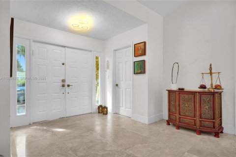 Villa ou maison à louer à Miami, Floride: 4 chambres, 279.26 m2 № 1992757 - photo 4