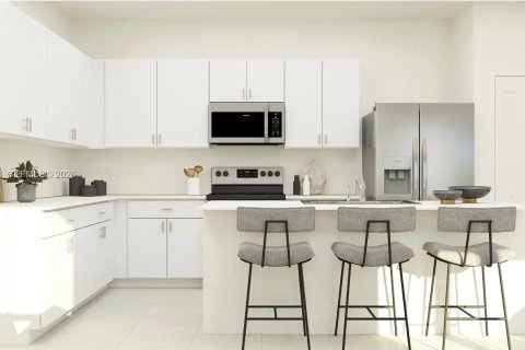 Снять в аренду виллу или дом в Хомстед, Флорида 4 спальни, № 2033362 - фото 2