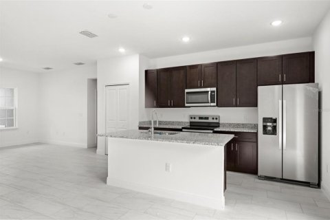Villa ou maison à vendre à Citrus Springs, Floride: 4 chambres, 146.79 m2 № 1795603 - photo 2