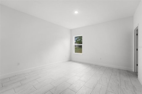 Villa ou maison à vendre à Citrus Springs, Floride: 4 chambres, 146.79 m2 № 1795603 - photo 4