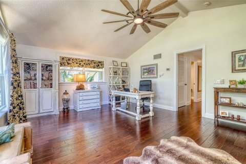 House in Tarpon Springs, Florida 5 bedrooms, 506.5 sq.m. № 1716440 - photo 24