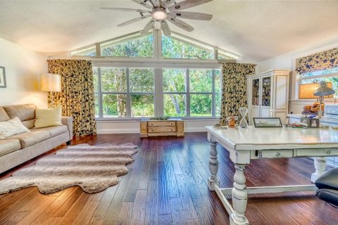 House in Tarpon Springs, Florida 5 bedrooms, 506.5 sq.m. № 1716440 - photo 23