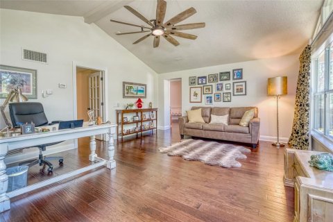House in Tarpon Springs, Florida 5 bedrooms, 506.5 sq.m. № 1716440 - photo 25