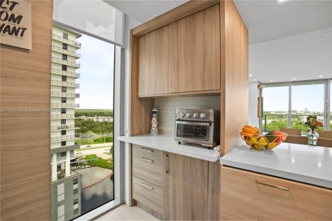 Купить кондоминиум в Норт-Майами-Бич, Флорида 3 спальни, 144.56м2, № 1924605 - фото 9