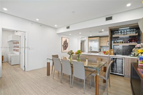 Купить кондоминиум в Норт-Майами-Бич, Флорида 3 спальни, 144.56м2, № 1924605 - фото 5