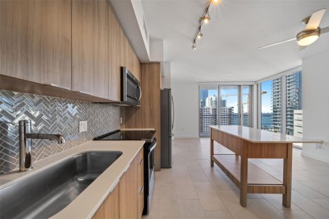 Appartement à louer à Miami, Floride: 1 chambre, 92.25 m2 № 1784191 - photo 2