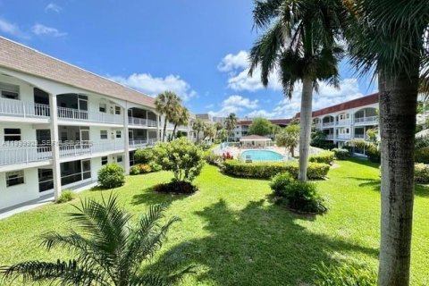 Copropriété à vendre à Hallandale Beach, Floride: 2 chambres, 111.48 m2 № 2065760 - photo 3