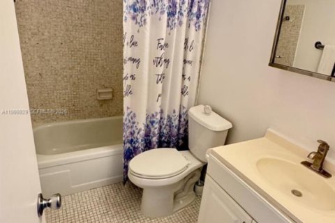 Copropriété à vendre à Hallandale Beach, Floride: 2 chambres, 111.48 m2 № 2065760 - photo 17