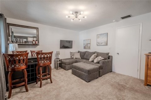 Condo in Seminole, Florida, 1 bedroom  № 1576619 - photo 15