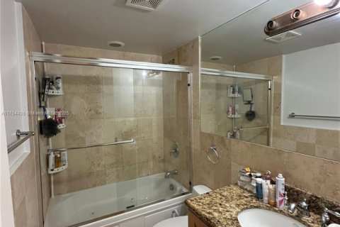 Condominio en venta en Fort Lauderdale, Florida, 2 dormitorios № 1713023 - foto 7