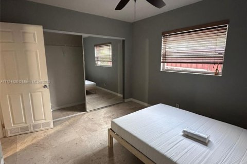 Condominio en venta en Fort Lauderdale, Florida, 2 dormitorios № 1713023 - foto 4