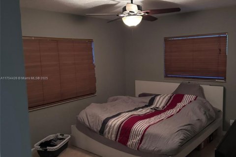 Condominio en venta en Fort Lauderdale, Florida, 2 dormitorios № 1713023 - foto 3