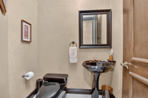 House in Boca Raton, Florida 5 bedrooms, 436.64 sq.m. № 2089402 - photo 29