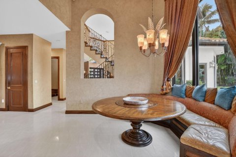 House in Boca Raton, Florida 5 bedrooms, 436.64 sq.m. № 2089402 - photo 20