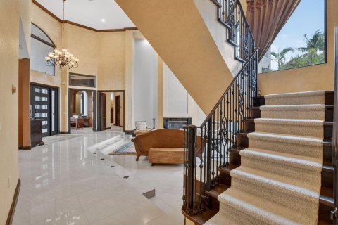 House in Boca Raton, Florida 5 bedrooms, 436.64 sq.m. № 2089402 - photo 8