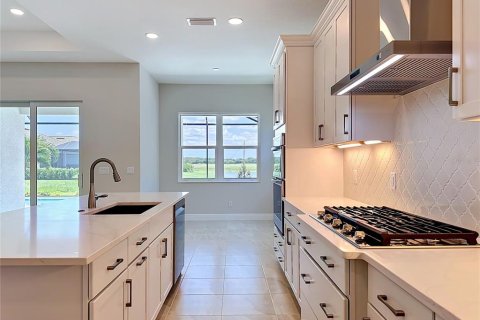House in Bradenton, Florida 3 bedrooms, 187.94 sq.m. № 2202760 - photo 11