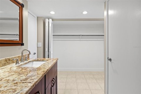 Copropriété à louer à Treasure Island, Floride: 1 chambre, 82.22 m2 № 2117930 - photo 17