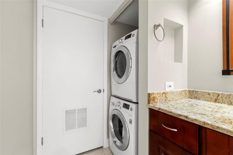Copropriété à louer à Treasure Island, Floride: 1 chambre, 82.22 m2 № 2117930 - photo 18