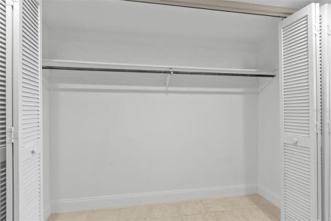 Copropriété à louer à Treasure Island, Floride: 1 chambre, 82.22 m2 № 2117930 - photo 15