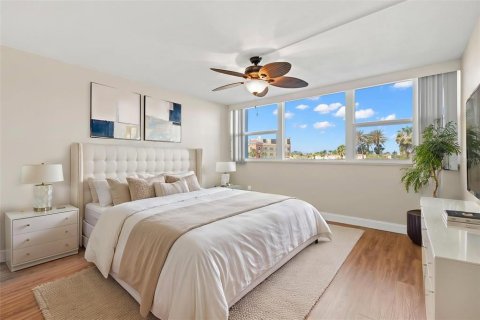 Copropriété à louer à Treasure Island, Floride: 1 chambre, 82.22 m2 № 2117930 - photo 14
