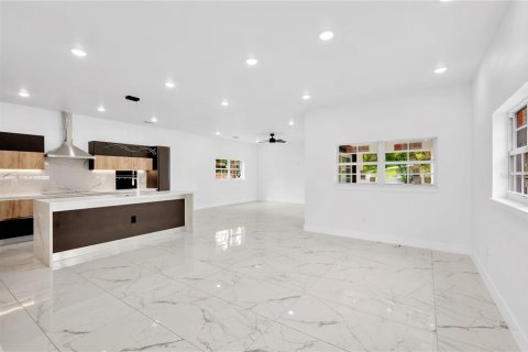 Villa ou maison à vendre à Safety Harbor, Floride: 4 chambres, 268.39 m2 № 2098273 - photo 16