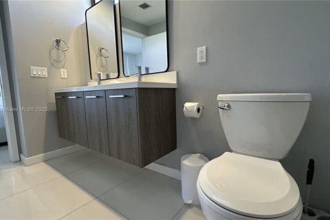 Condo in Bay Harbor Islands, Florida, 2 bedrooms  № 2053823 - photo 22