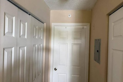 Copropriété à louer à West Palm Beach, Floride: 2 chambres, 95.32 m2 № 2179864 - photo 14