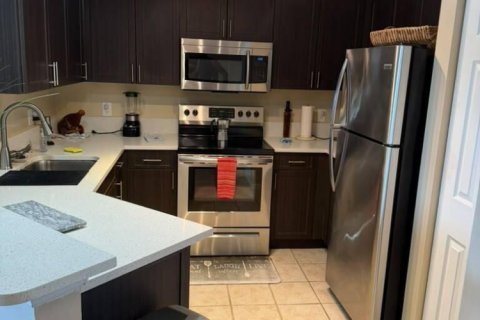 Copropriété à louer à West Palm Beach, Floride: 2 chambres, 95.32 m2 № 2179864 - photo 2