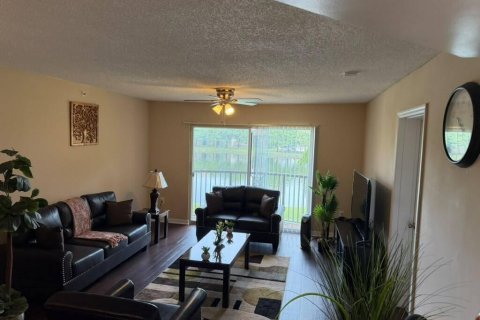 Copropriété à louer à West Palm Beach, Floride: 2 chambres, 95.32 m2 № 2179864 - photo 5