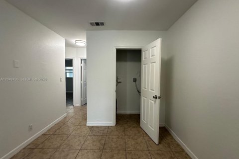 Apartment in Wilton Manors, Florida 2 bedrooms № 2176915 - photo 10
