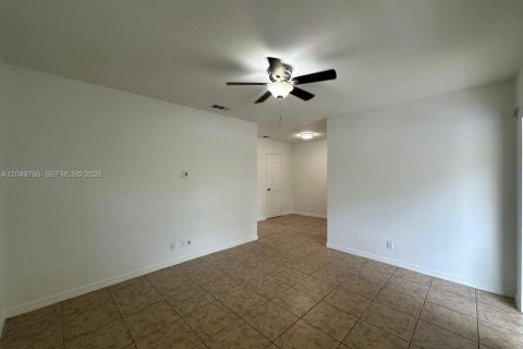 Apartment in Wilton Manors, Florida 2 bedrooms № 2176915 - photo 3