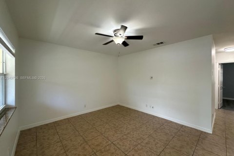 Apartment in Wilton Manors, Florida 2 bedrooms № 2176915 - photo 2