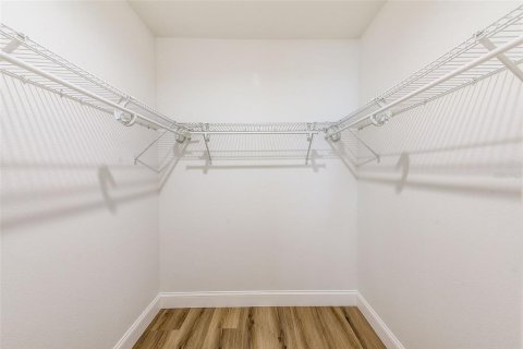 Casa en venta en Tampa, Florida, 4 dormitorios, 187.76 m2 № 1904882 - foto 19