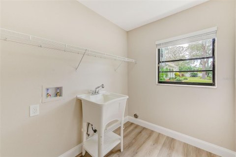 Casa en venta en Tampa, Florida, 4 dormitorios, 187.76 m2 № 1904882 - foto 29