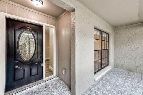 Casa en venta en Tampa, Florida, 4 dormitorios, 187.76 m2 № 1904882 - foto 3