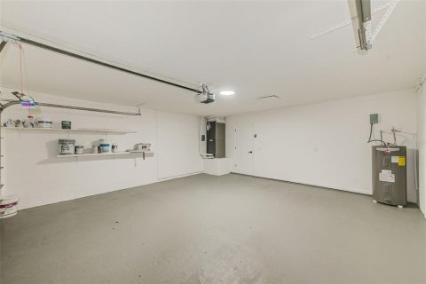 Casa en venta en Tampa, Florida, 4 dormitorios, 187.76 m2 № 1904882 - foto 30