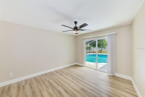 Casa en venta en Tampa, Florida, 4 dormitorios, 187.76 m2 № 1904882 - foto 20