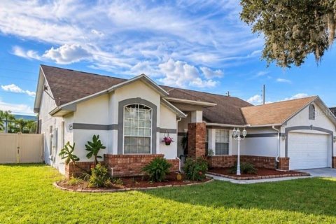 House in Kissimmee, Florida 3 bedrooms, 152.73 sq.m. № 2393737 - photo 3