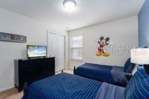 Casa en venta en Kissimmee, Florida, 6 dormitorios, 291.9 m2 № 1853716 - foto 16