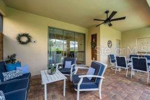 Casa en venta en Kissimmee, Florida, 6 dormitorios, 291.9 m2 № 1853716 - foto 22