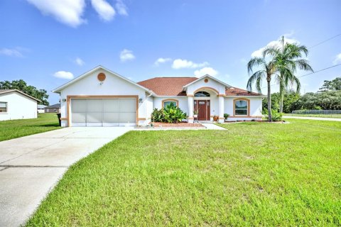 Casa en Kissimmee, Florida 3 dormitorios, 185.25 m2 № 2353316