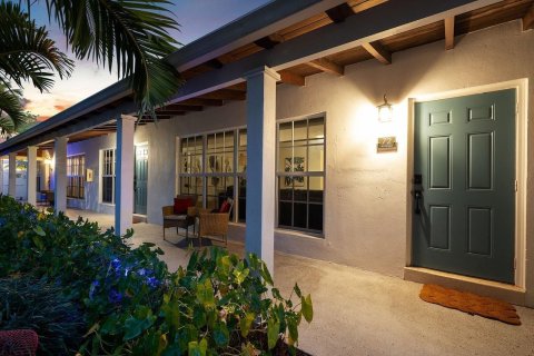 Propiedad comercial en venta en Fort Lauderdale, Florida, 432.46 m2 № 2087129 - foto 6