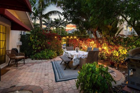 Propiedad comercial en venta en Fort Lauderdale, Florida, 432.46 m2 № 2087129 - foto 5