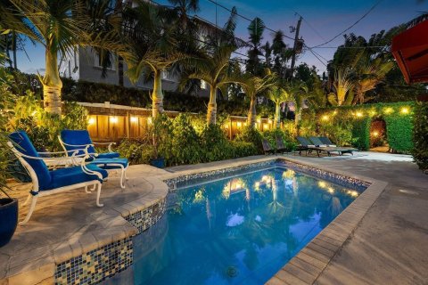 Propiedad comercial en Fort Lauderdale, Florida 432.46 m2 № 2087129