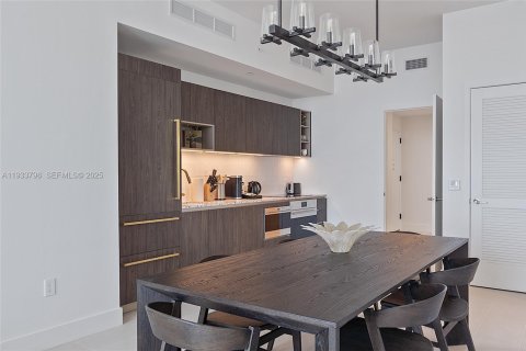 Купить кондоминиум в Майами, Флорида 3 спальни, 115.76м2, № 2053118 - фото 10