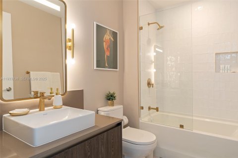 Купить кондоминиум в Майами, Флорида 3 спальни, 115.76м2, № 2053118 - фото 24