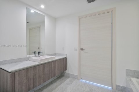 Appartement à louer à Miami, Floride: 2 chambres, 103.96 m2 № 2390014 - photo 28