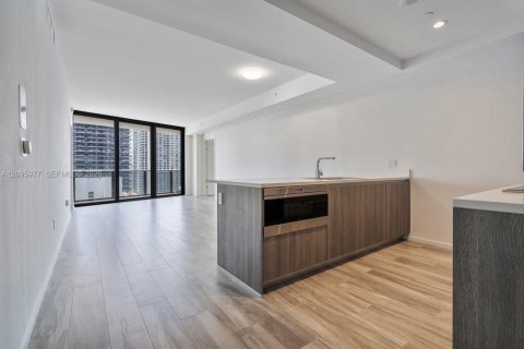Appartement à louer à Miami, Floride: 2 chambres, 103.96 m2 № 2390014 - photo 2