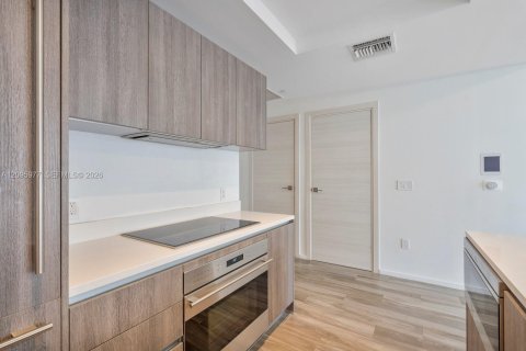 Appartement à louer à Miami, Floride: 2 chambres, 103.96 m2 № 2390014 - photo 6